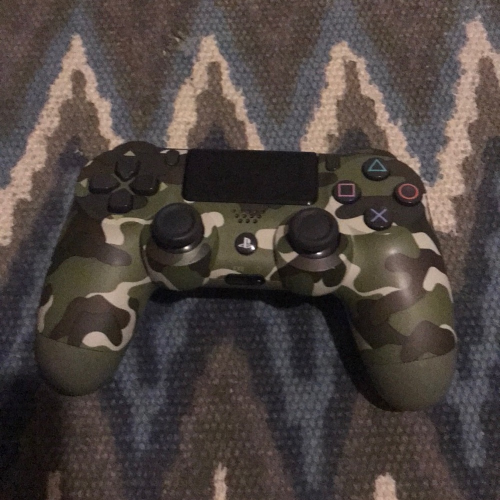 PS4 CAMO CONTROLLER